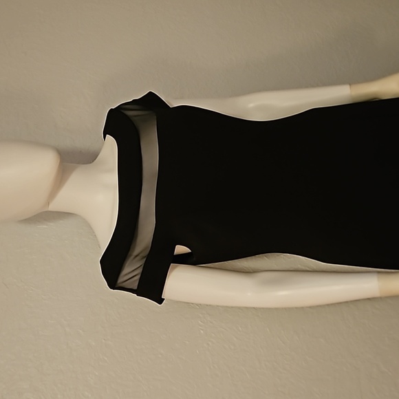 VINCE CAMUTO Black Illusion Sheer Mesh Stripe Trumpet Formal Ballroom Dress - Picture 6 of 14